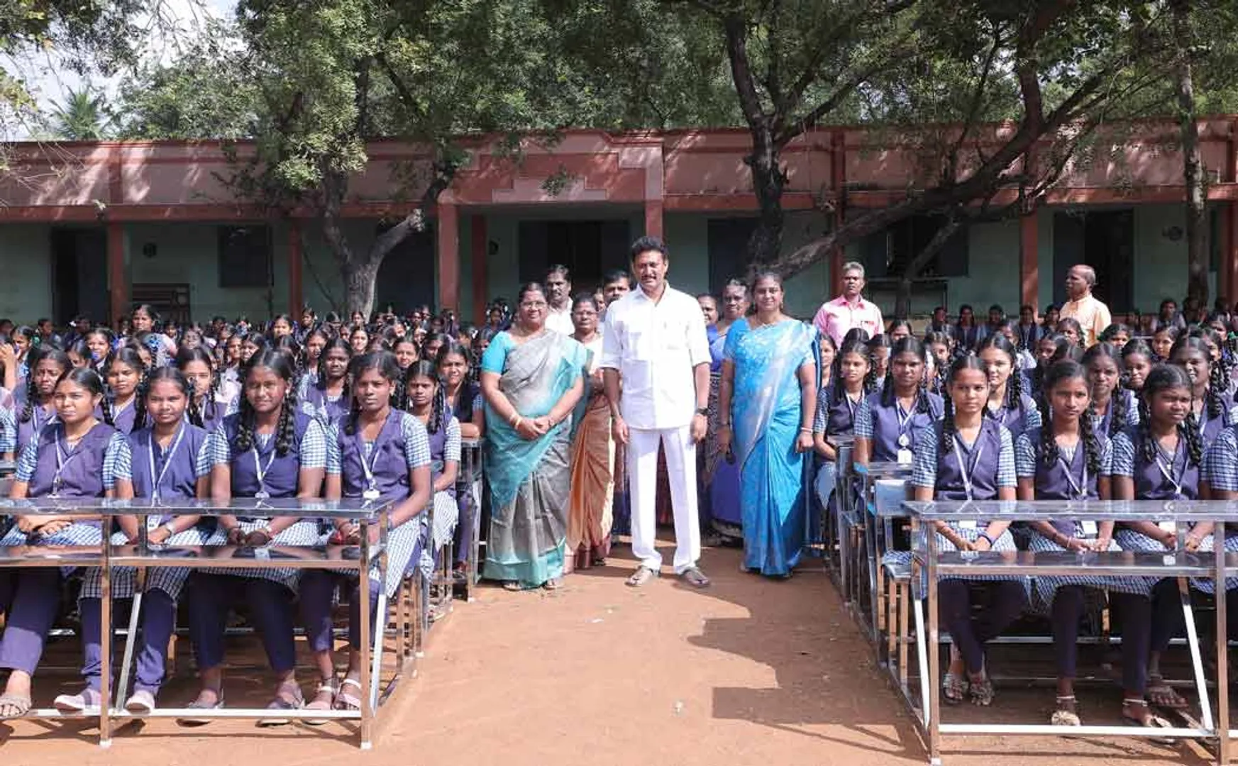 Minister donates 200 seats and tables to government schools 