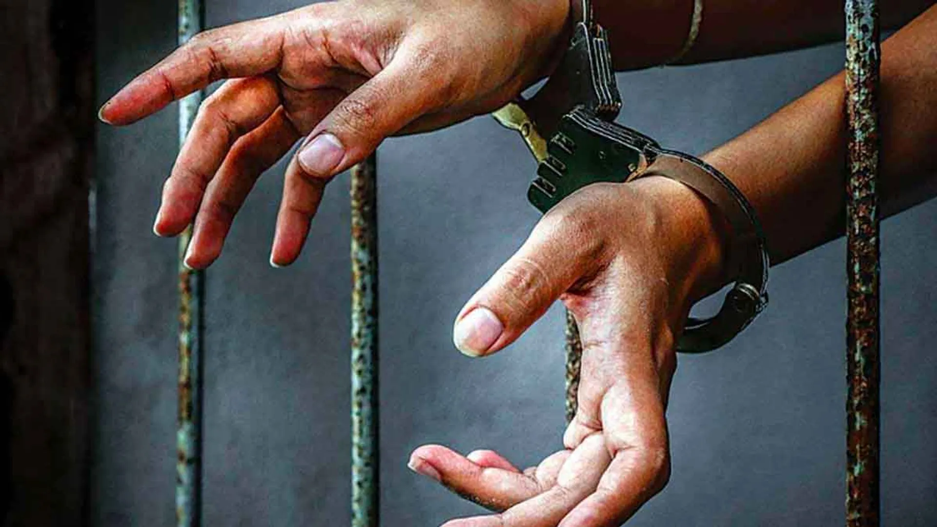 Fraud of Rs.19 lakh; Tutorial college owner arrested