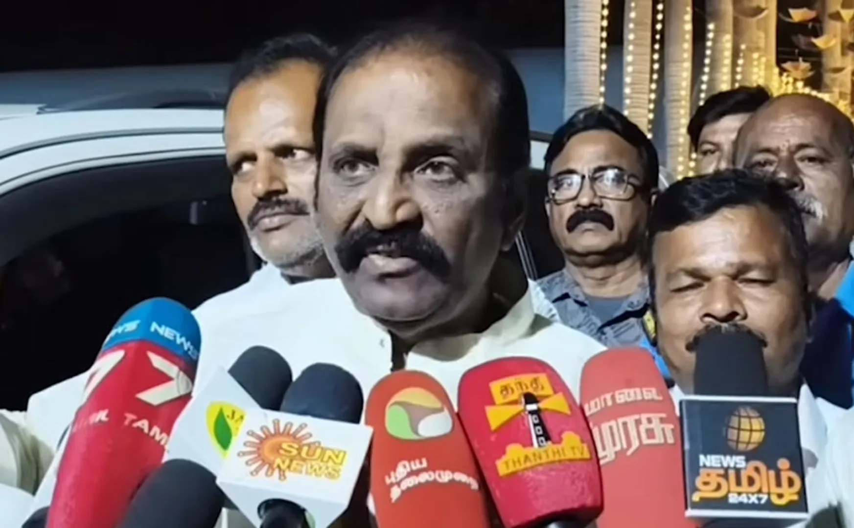 vairamuthu about rvk vijay politics
