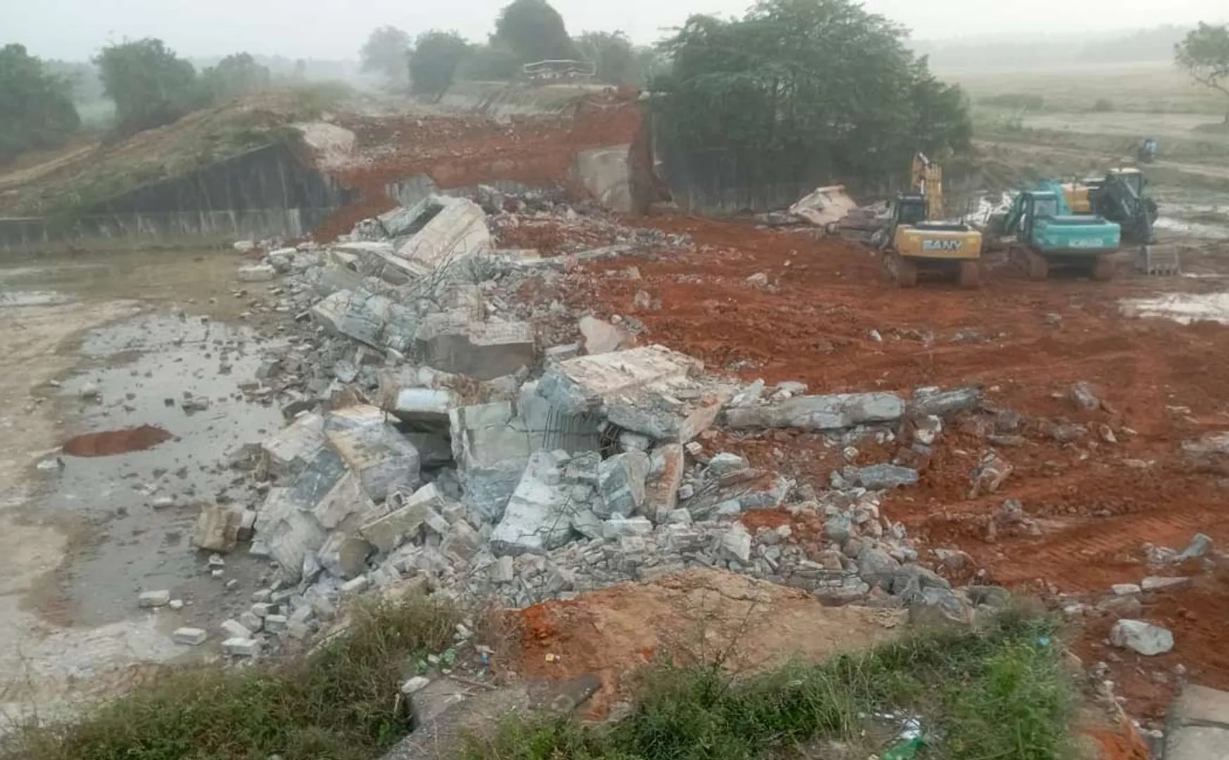  The explosion that lost the sleep of the youth for Bridge to be broken in thanjavur