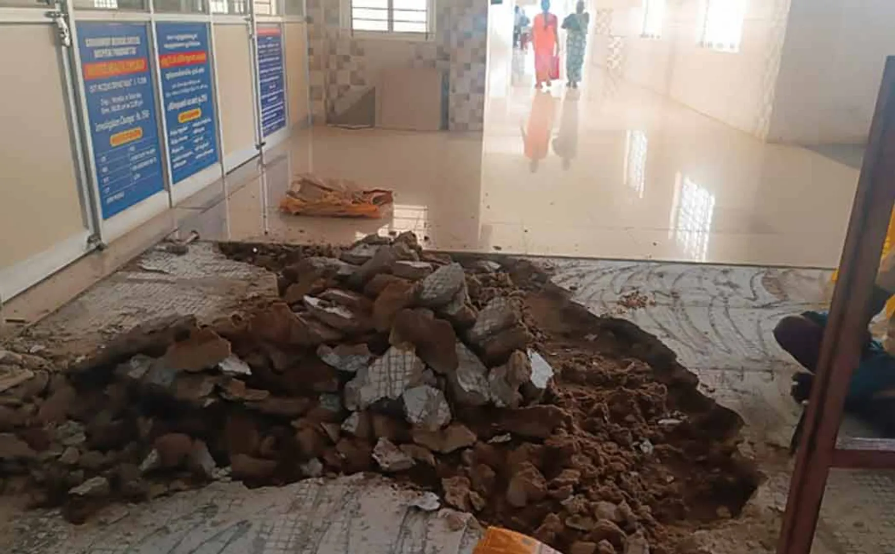 Soil mixture instead of cement mixture in the medical college building 
