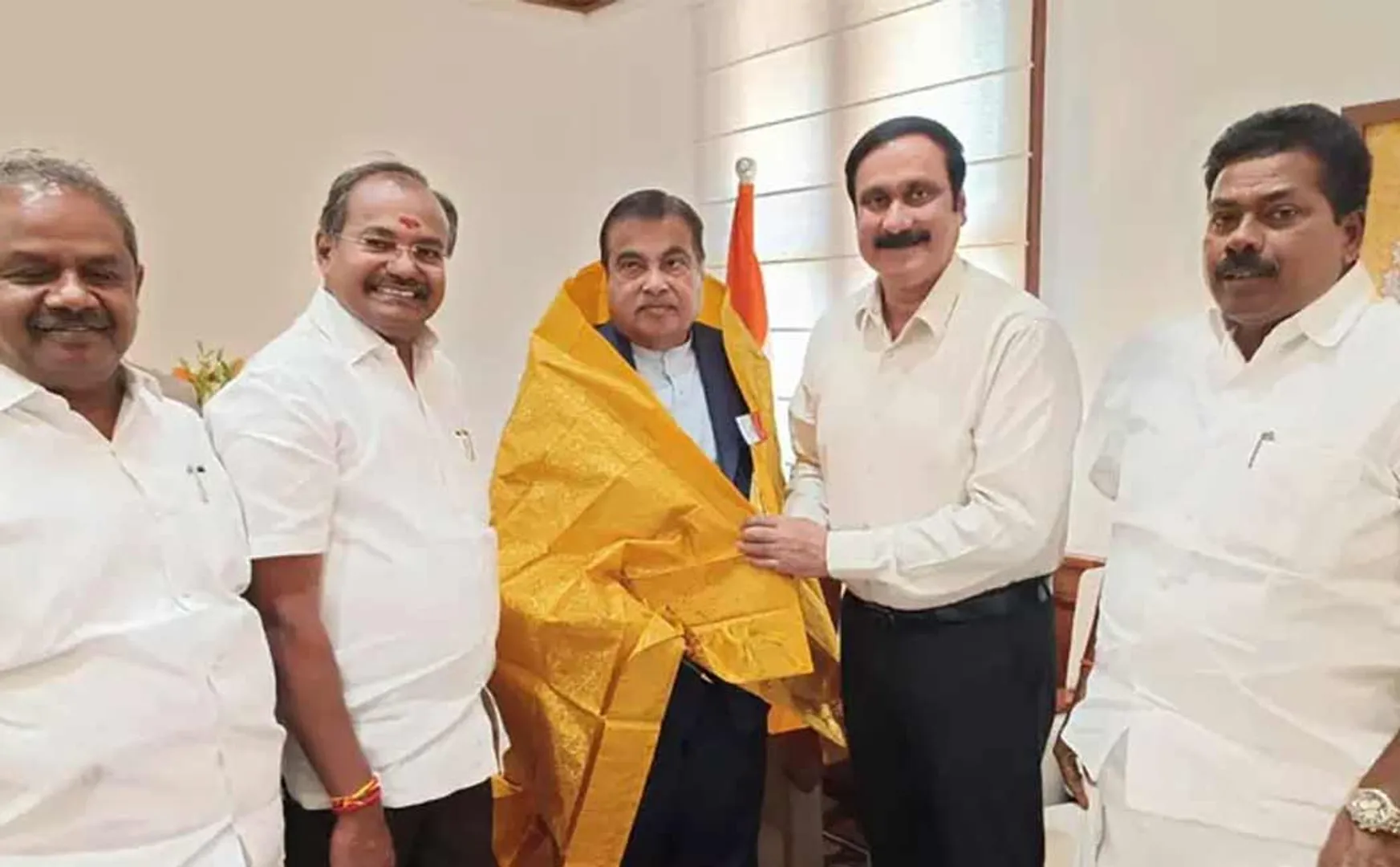 Anbumani urges Union Minister to expedite implementation of TN projects 