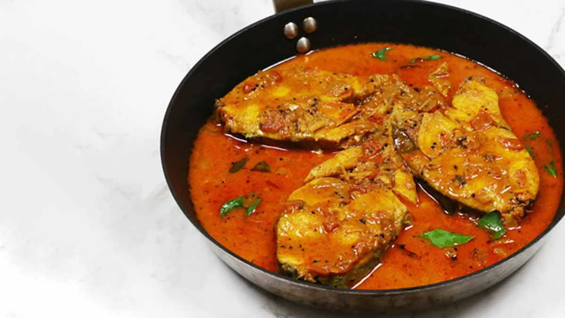 Wife poisons fish sauce to prevent inappropriate communication