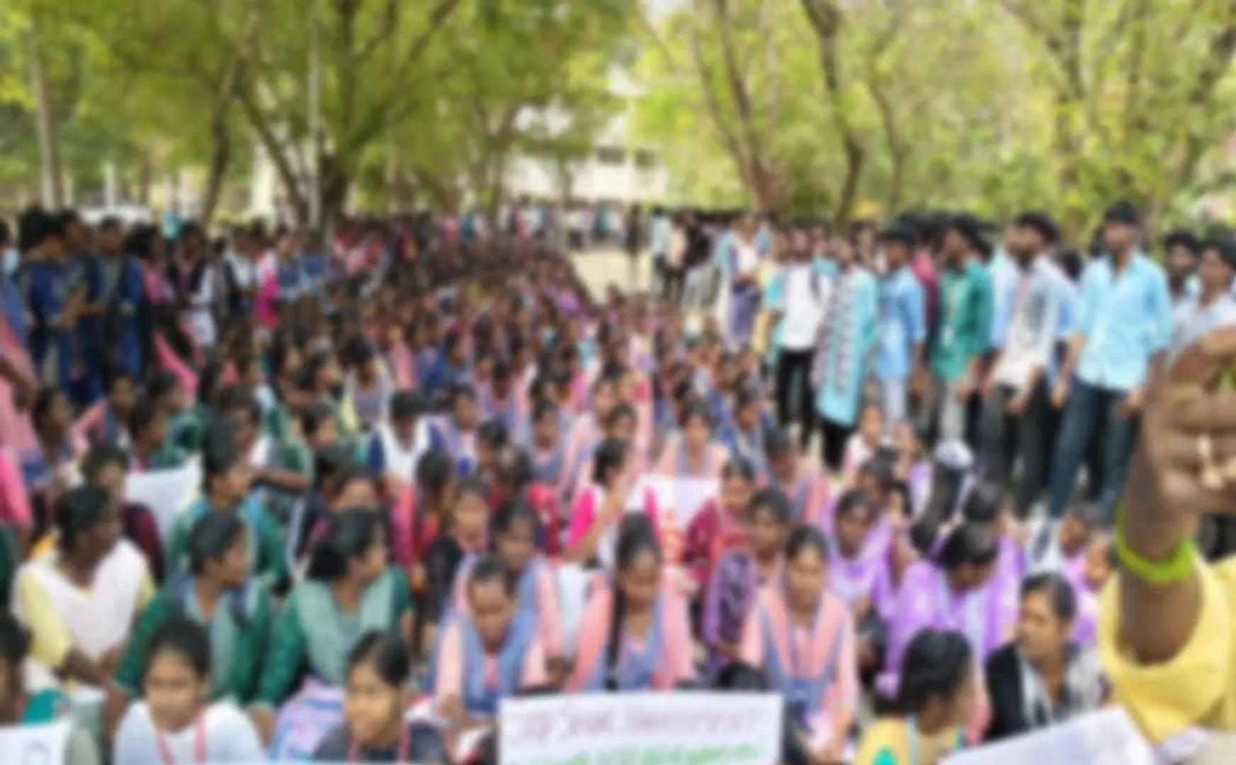 Chidambaram Govt Arts College issue Students struggle by skipping class