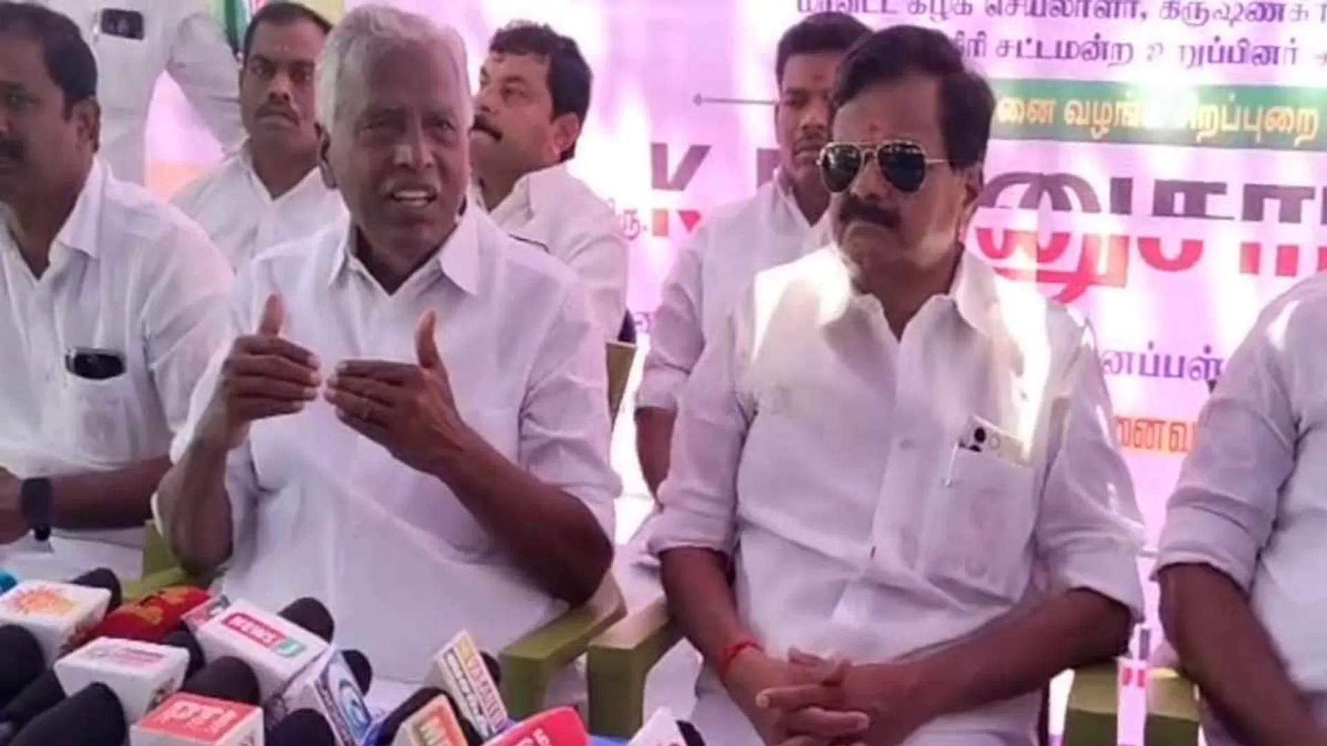 'MGR removed me; we were adamant about joining' - K.P. Munusamy's advice to OPS