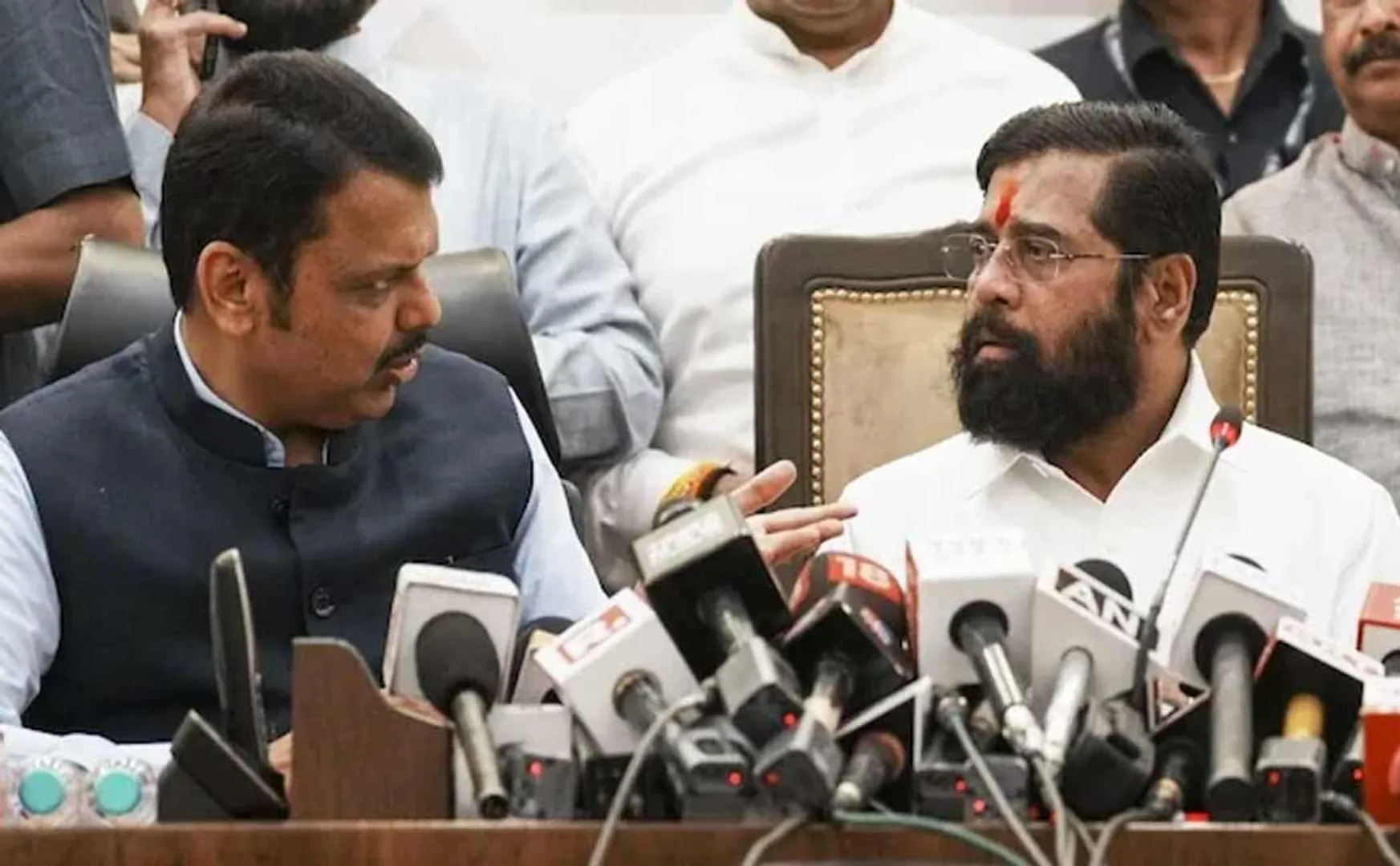 Eknath Shinde says Don’t take me lightly and Alliance clash intensifies in maharashtra
