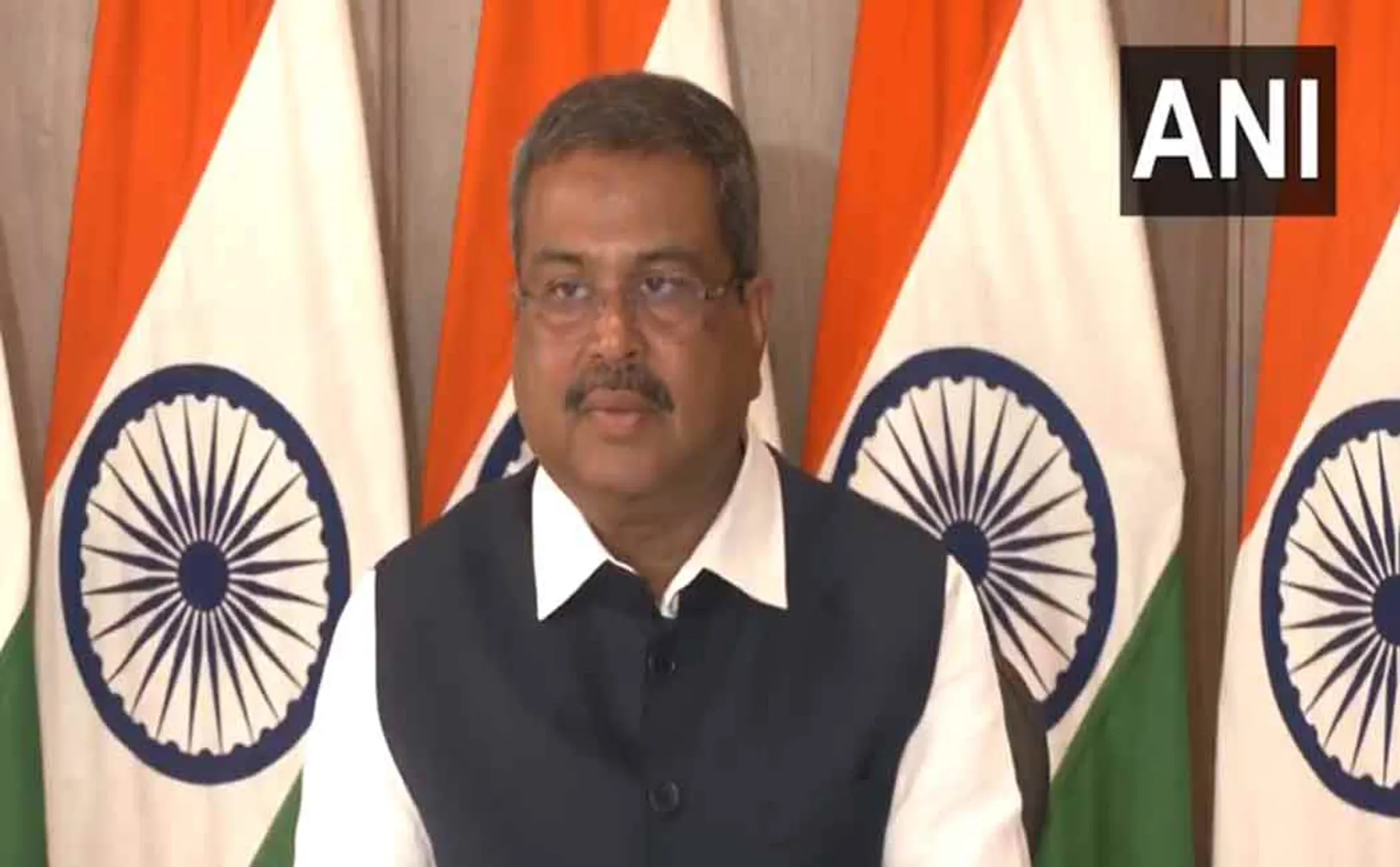 Union Minister  says Tamil Nadu is losing Rs. 5 thousand crores