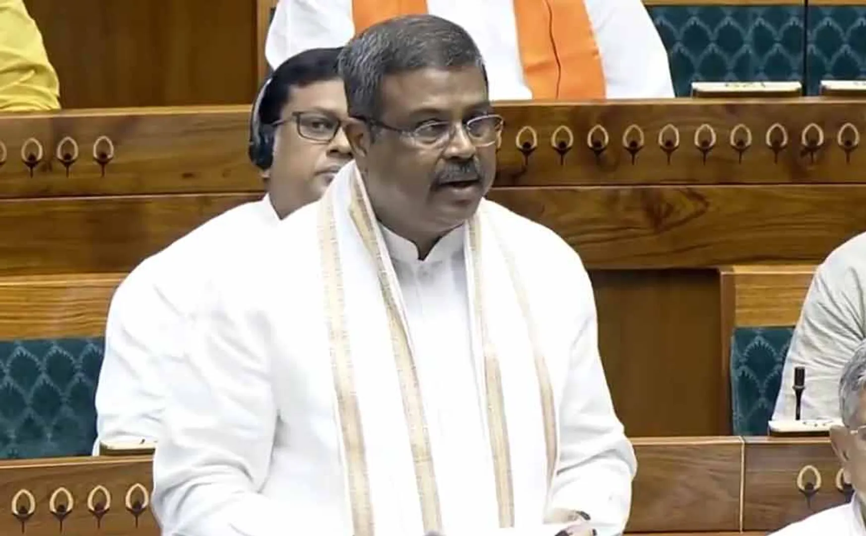 Union Minister Dharmendra Pradhan insistence Dont politicize education