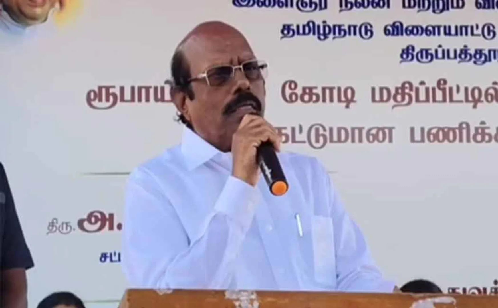 Cm stalin is giving maternal uncle correction to the sisters of TN says E.V.Velu