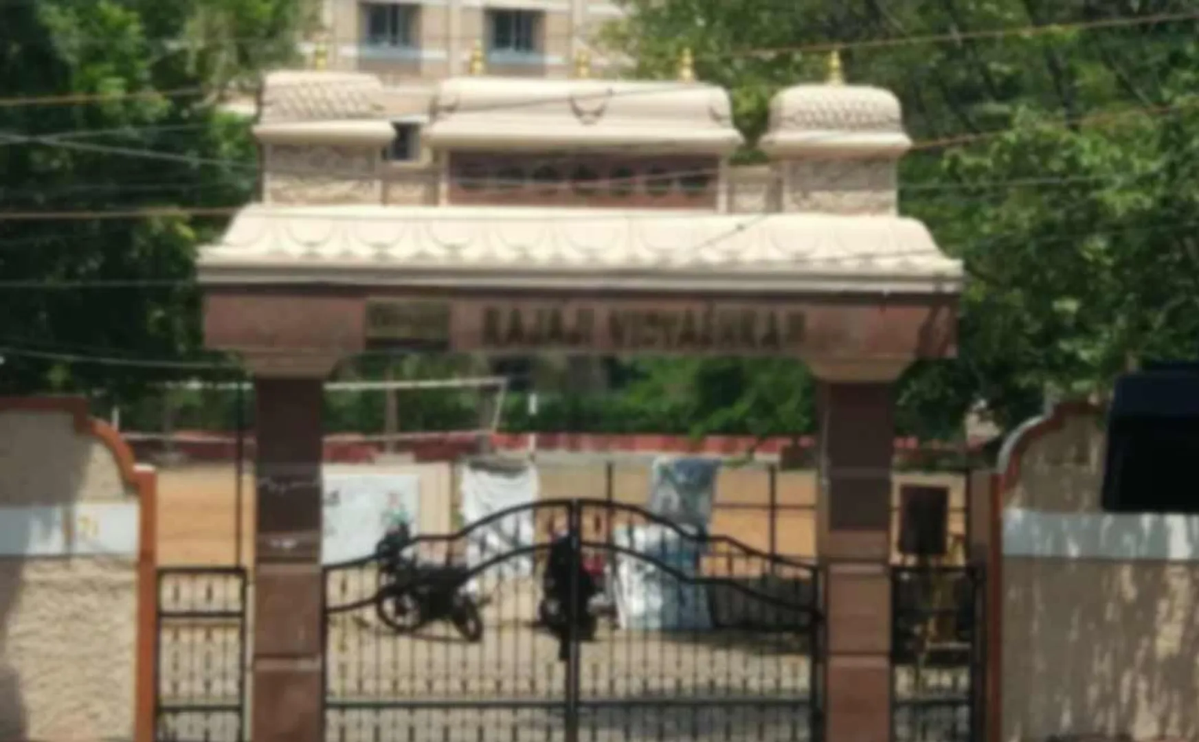 Teacher beaten student who failed to write a poem in Hindi in chennai 