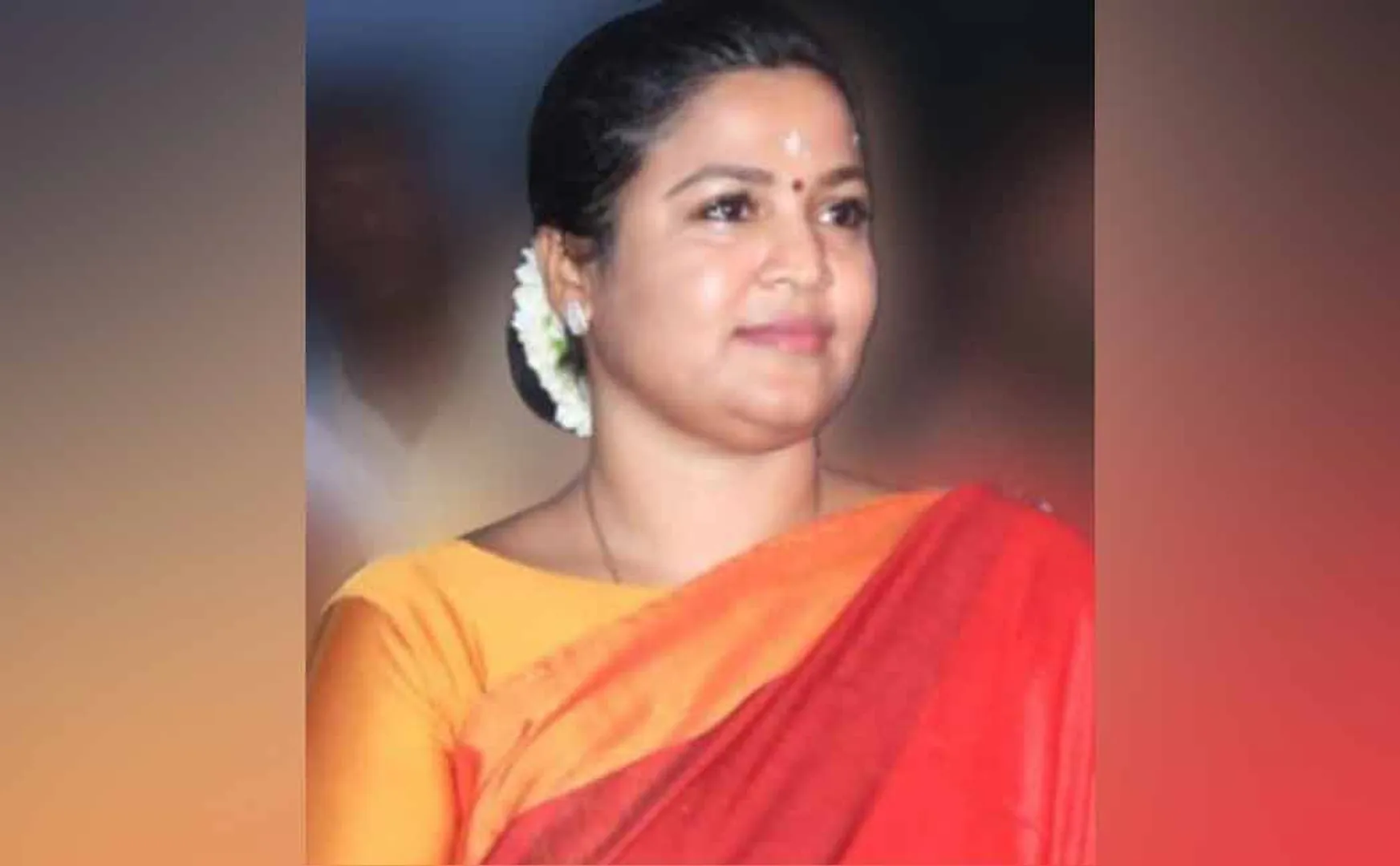 Tamil Nadu must prosper Actress Ranjana Nachiyar quits BJP 
