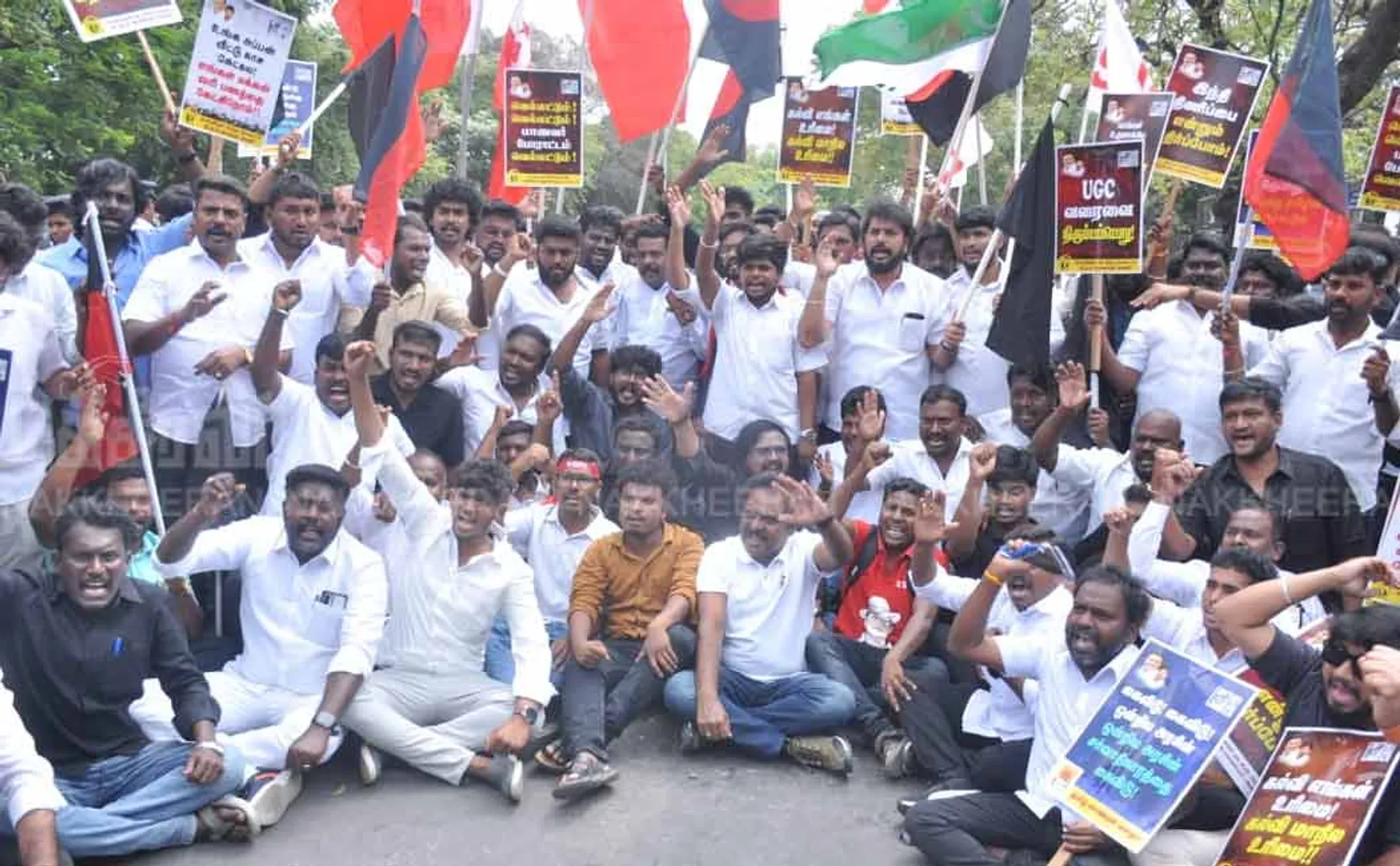 Student Movements  Federation struggle against Union Minister of State visit