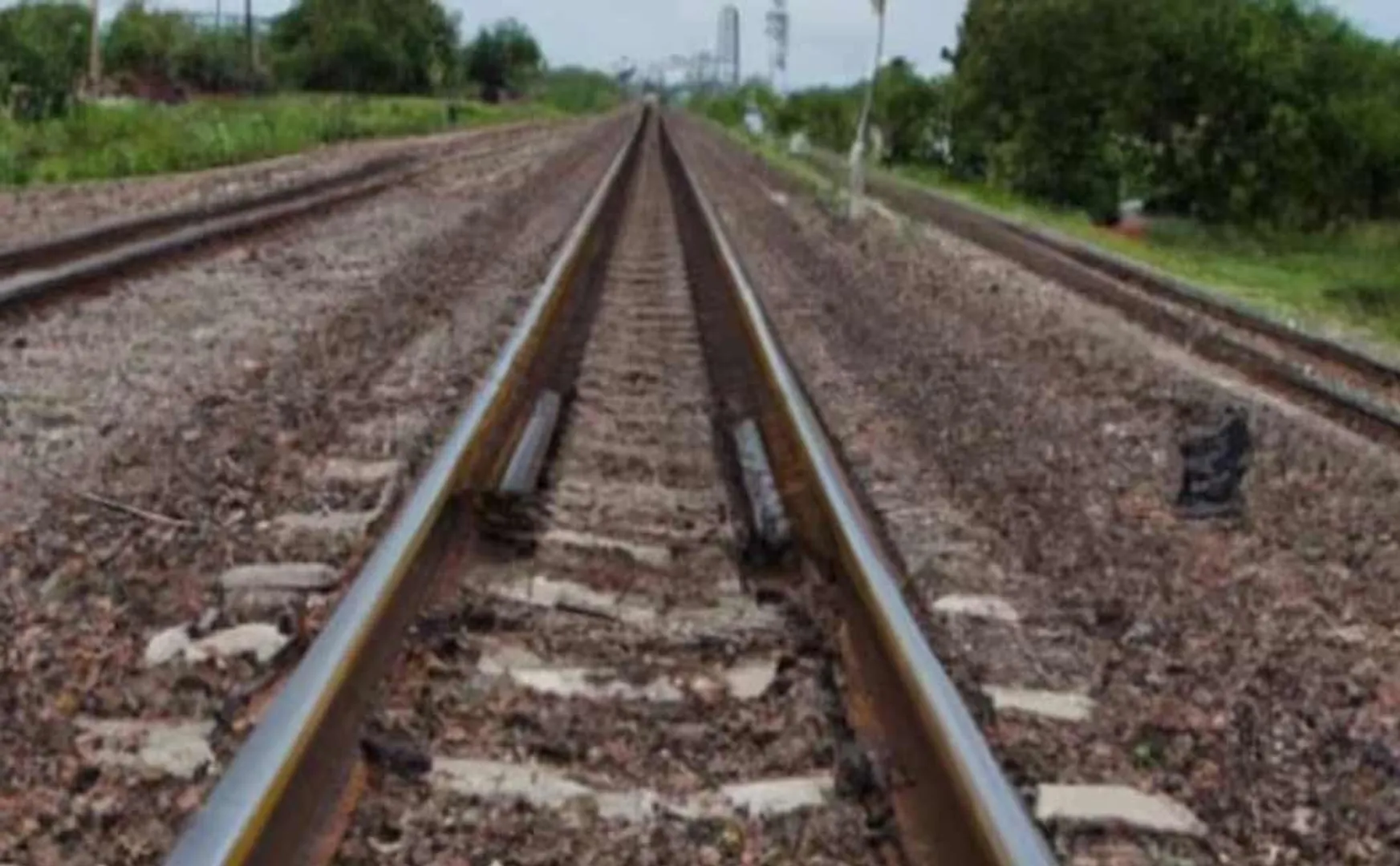 Woman found  with daughters on train tracks and police investigating intensively in kerala