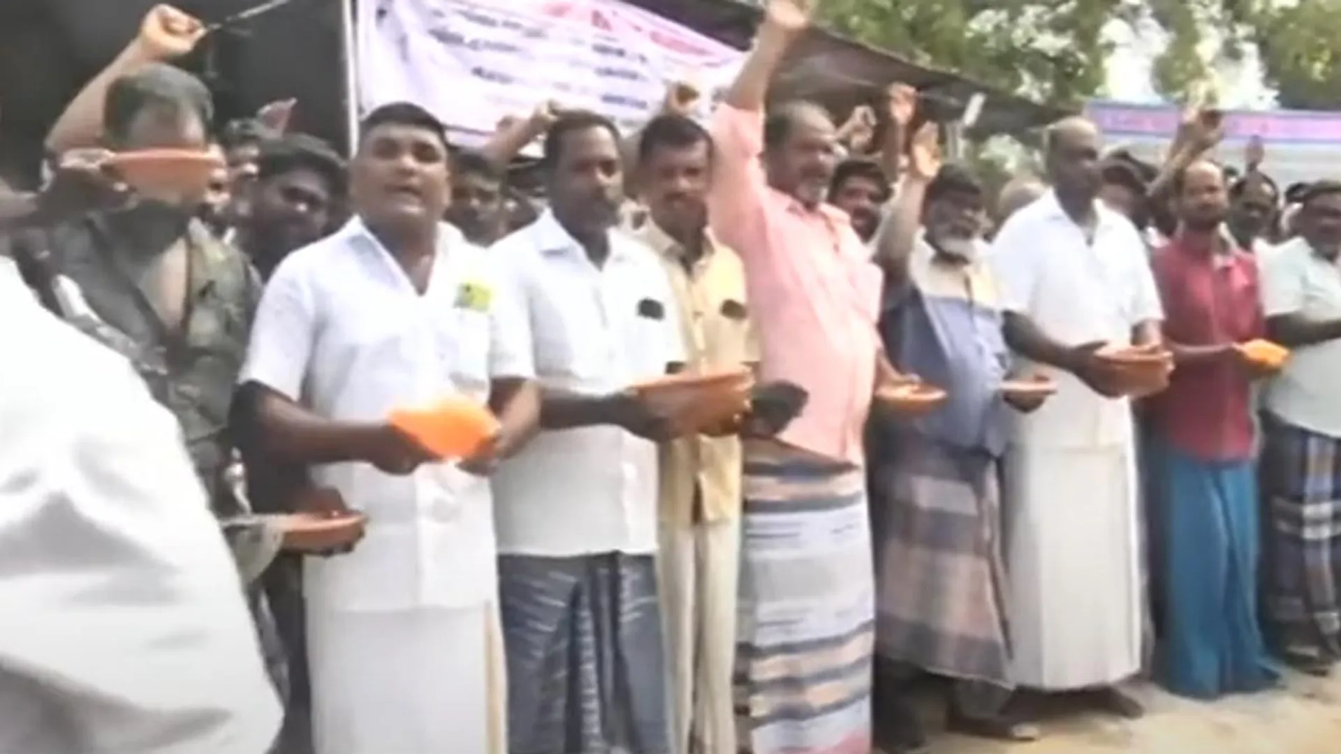 Rameswaram fishermen struggle carrying the begging 