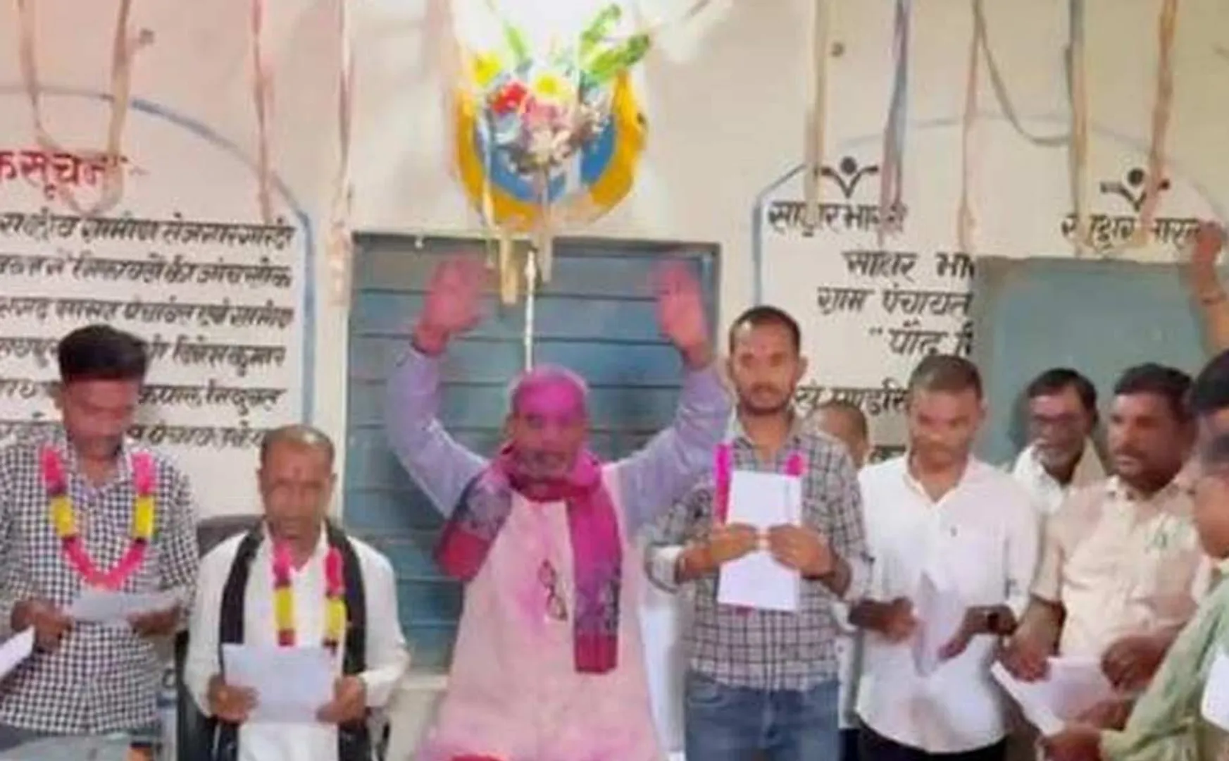 Husbands taking oath instead of female councilors in chhattisgarh