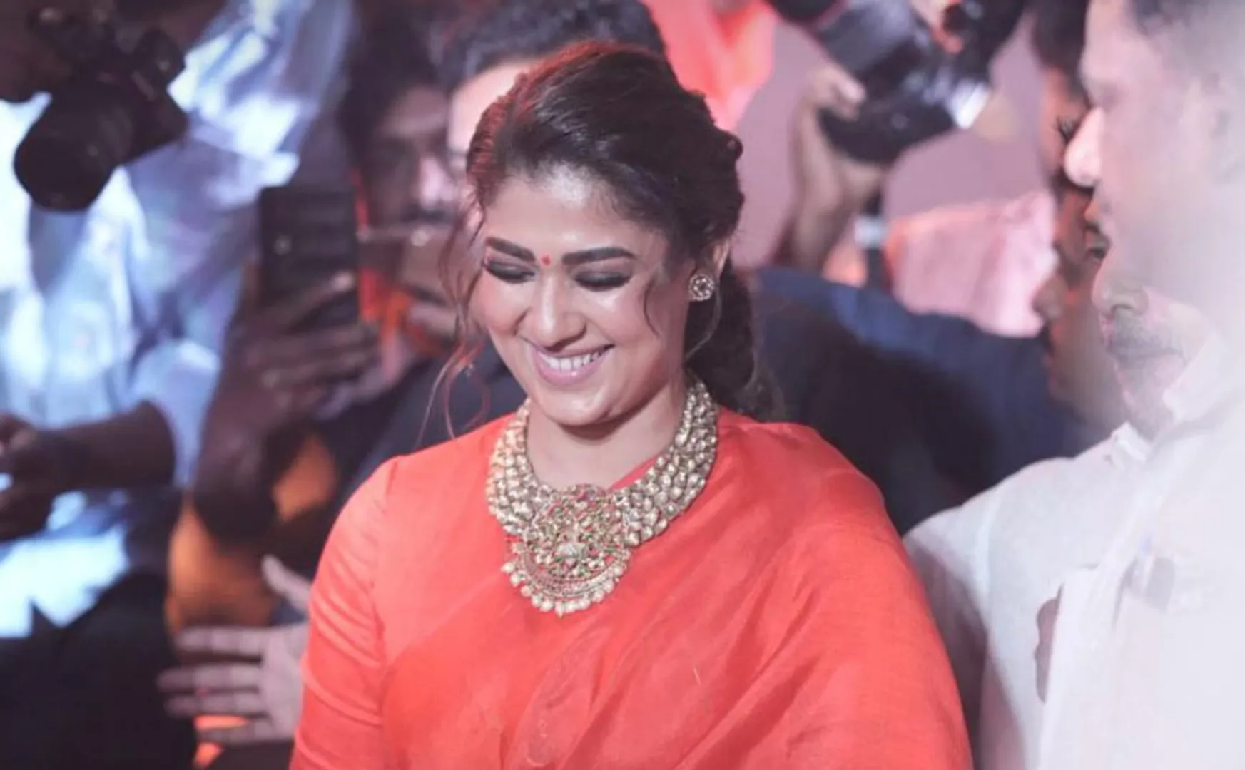 nayanthara in fast for a weak regards mookuthi amman 2 said aishari ganesh