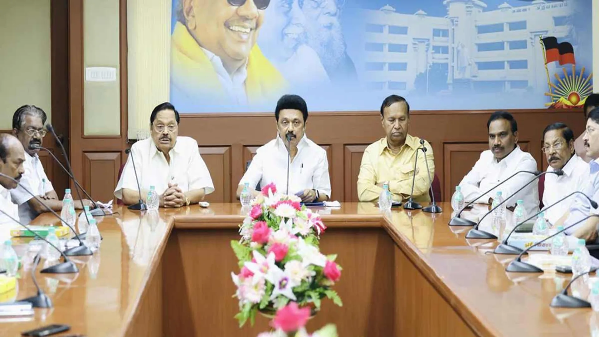 'We will unite the states and show our strength' - DMK resolution
