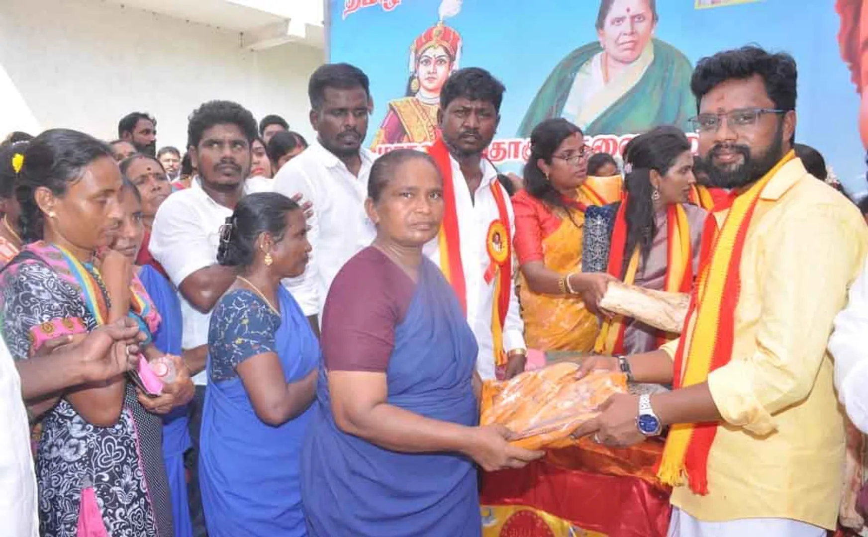  Women's Day; Women's Union provided welfare assistance!