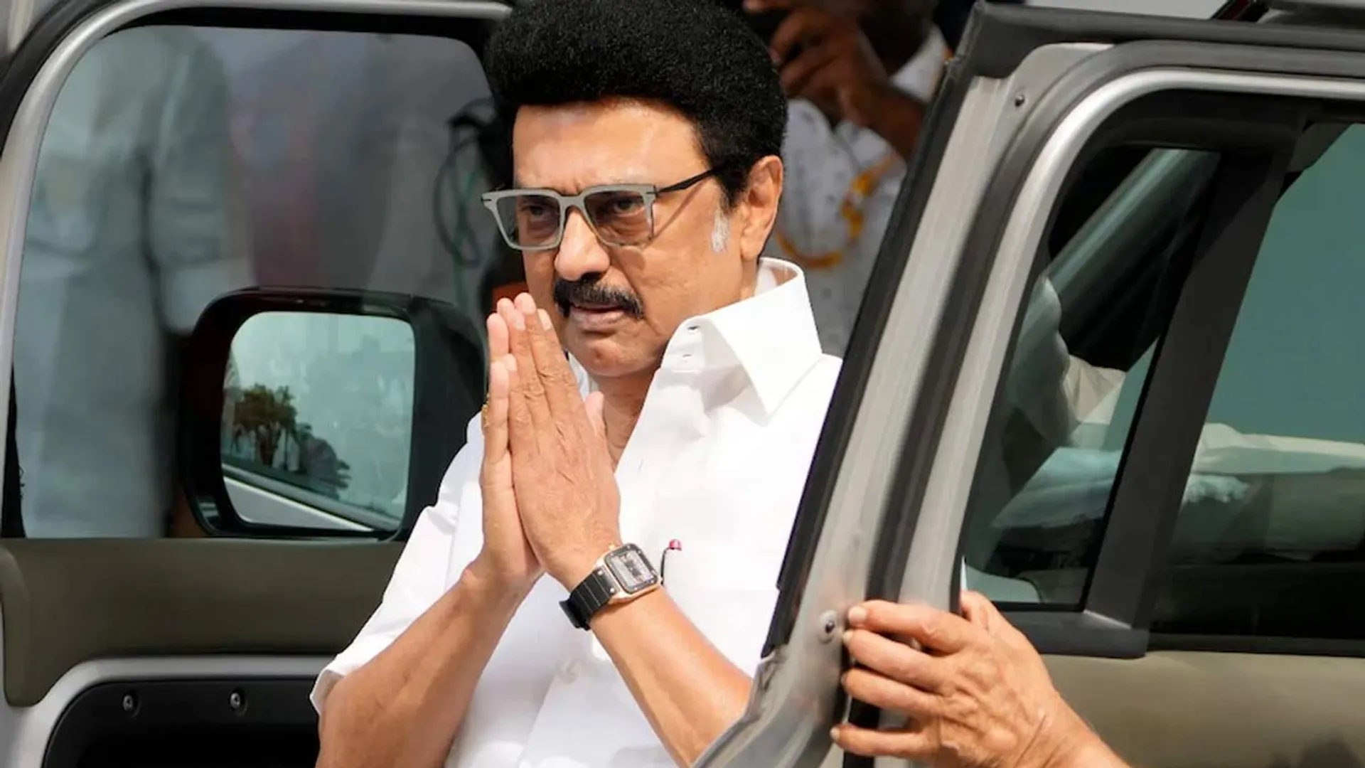 DMK MPs rush to neighboring states on instructions from the Chief Minister