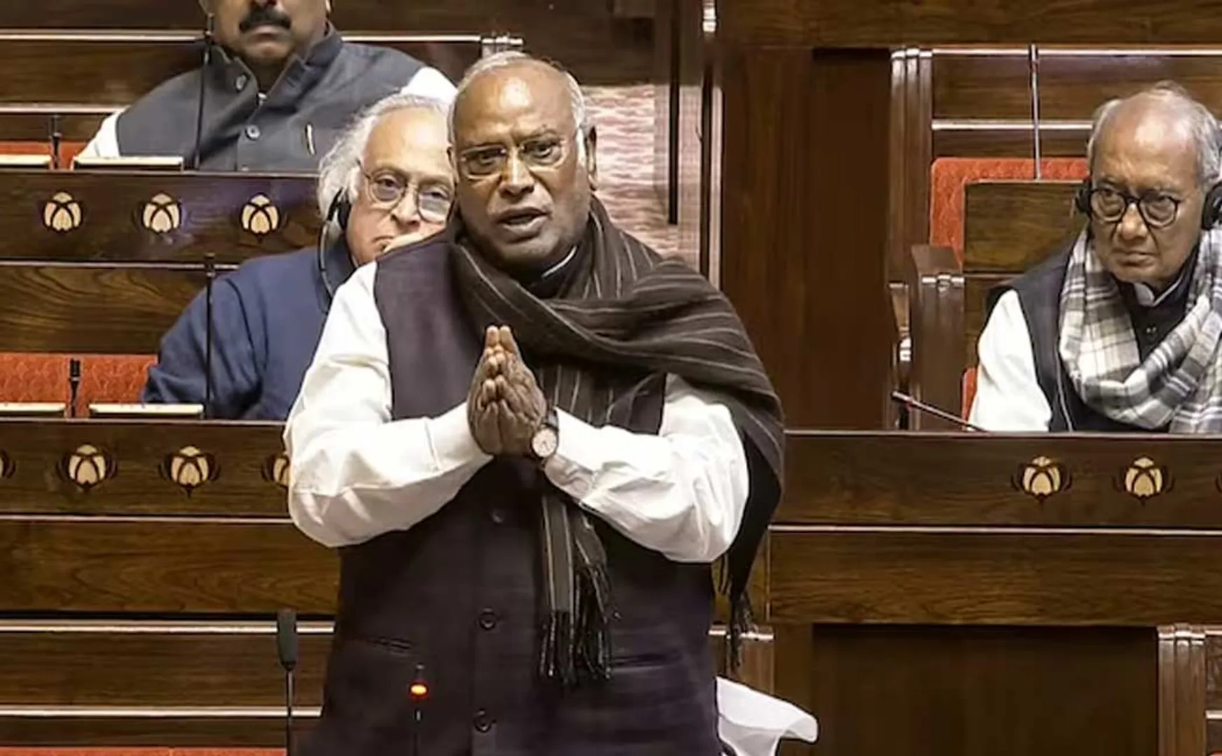 Mallikarjun Kharge apologizes in Parliament
