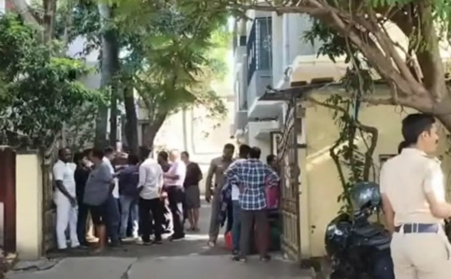 4 people including a doctor and a lawyer commit hit in Chennai