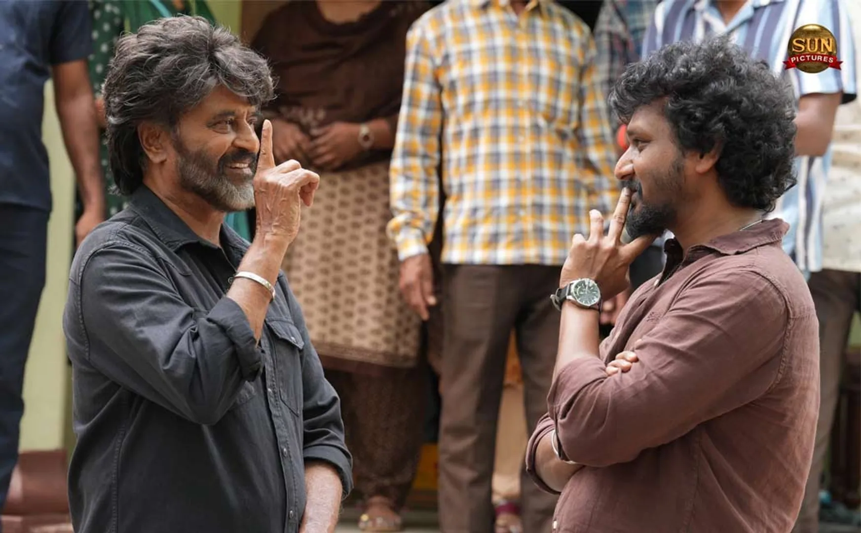exclusive stills from the sets of coolie