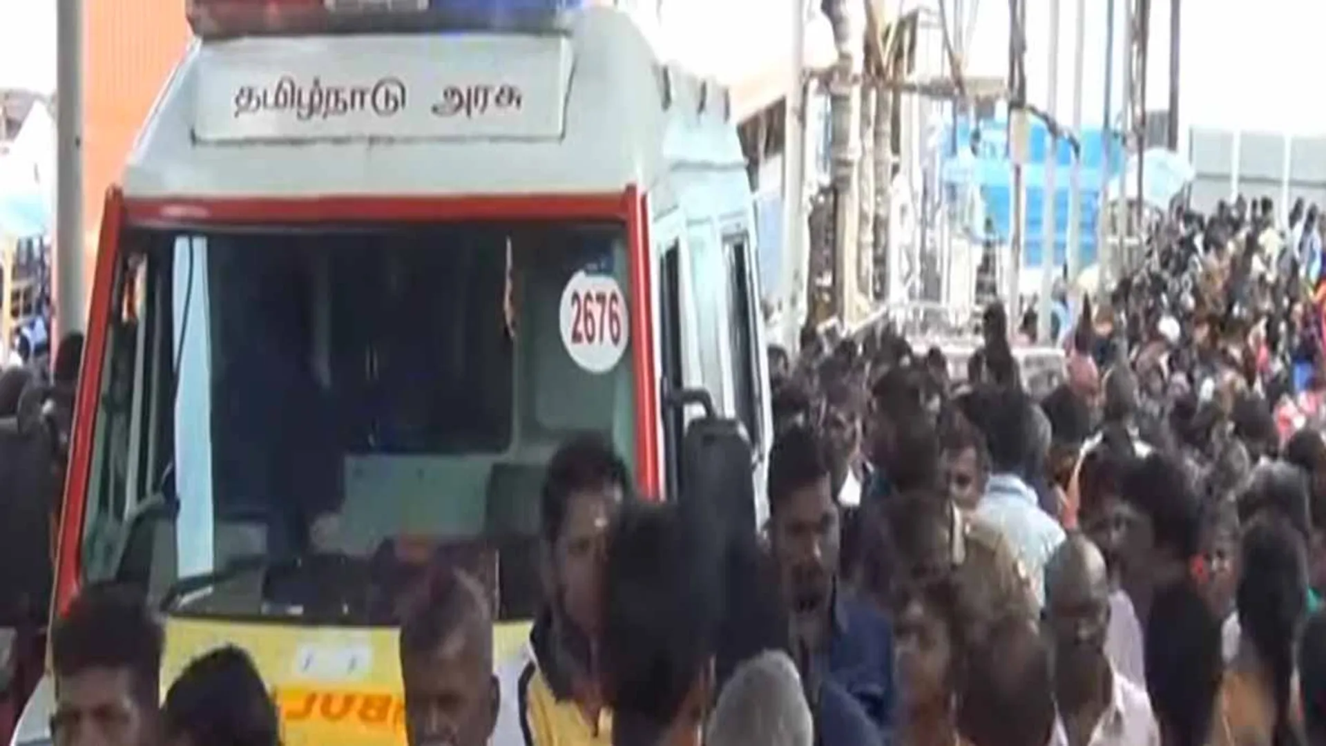 Devotee lose their of suffocation in Tiruchendur
