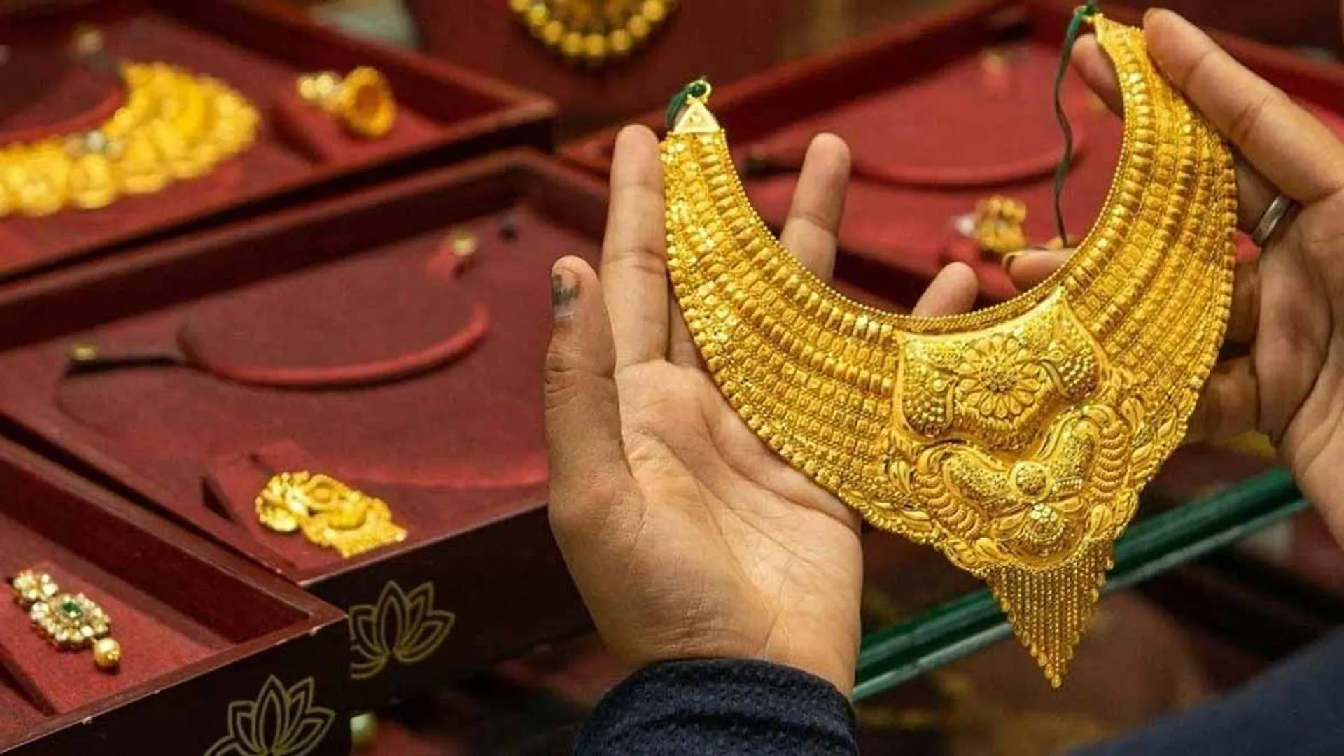 Gold prices skyrocket