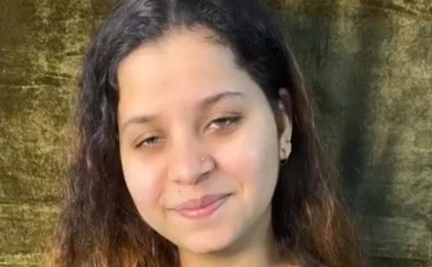 incident happened to Young womn while she was riding in her friend's car in delhi
