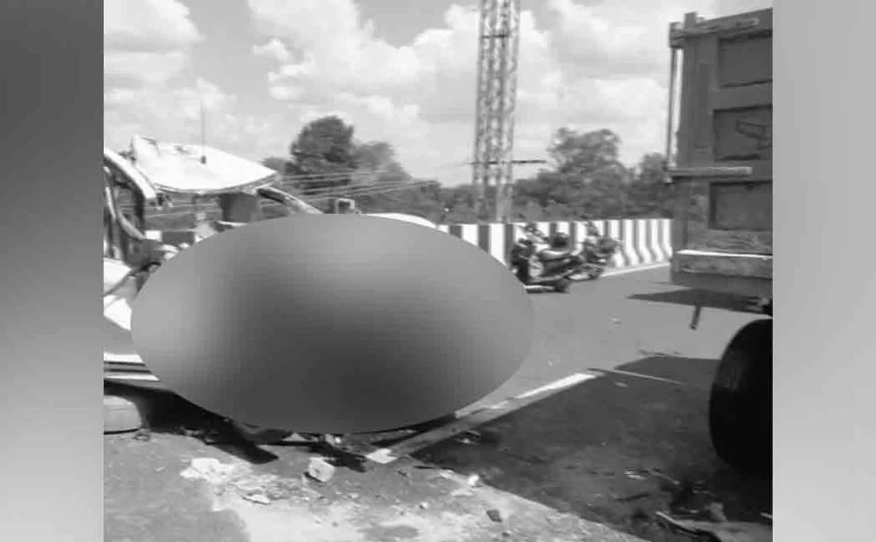 Madurai dt Natham fly over bridge car lorry incident