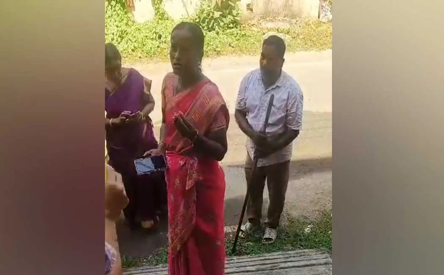 cuddalore officials suspended for Tax collection with a crowbar