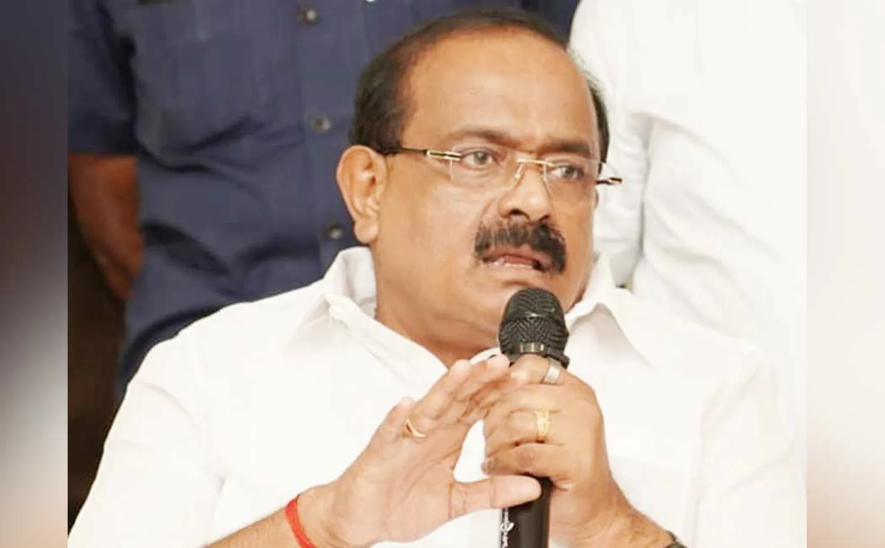 Minister orders officials Work should be carried out on a war footing 