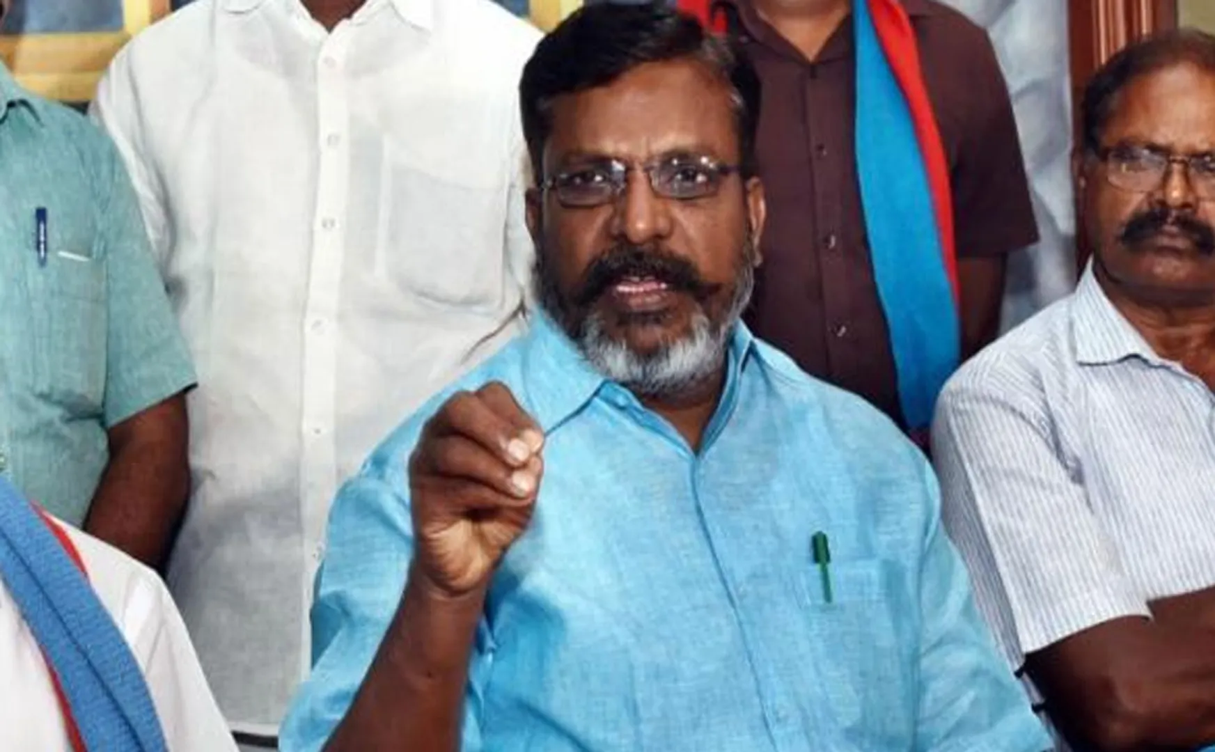 Thirumavalavan condemns cruel act at savukku shankar house