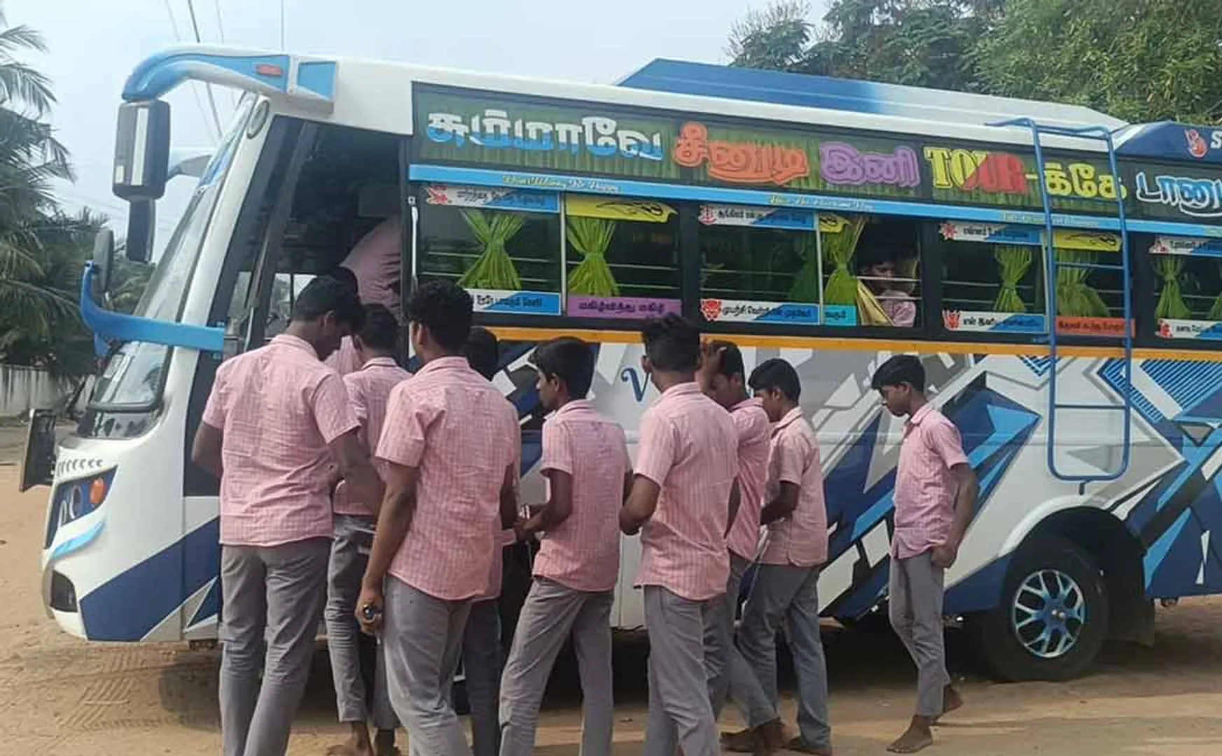 Pudukkottai government school students are not in the classroom