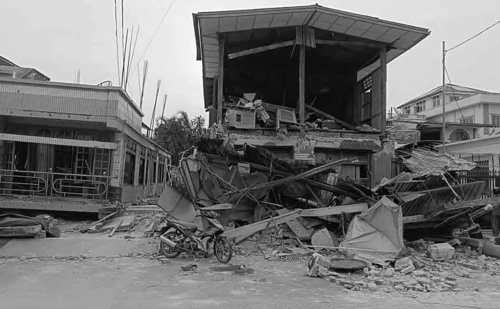 again Earthquake Myanmar