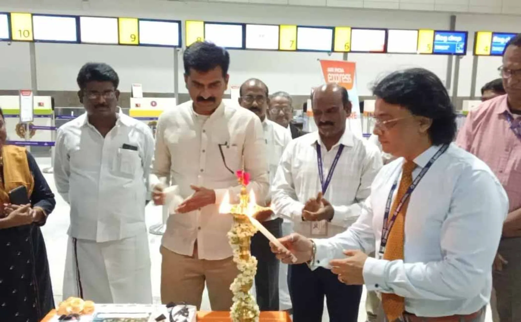Durai Vaiko inaugurated Air India Express's first flight from Trichy to Mumbai