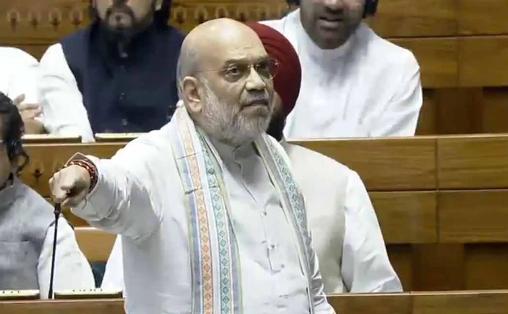 Amit Shah assures in Lok Sabha and says No non-Muslim will enter Waqf