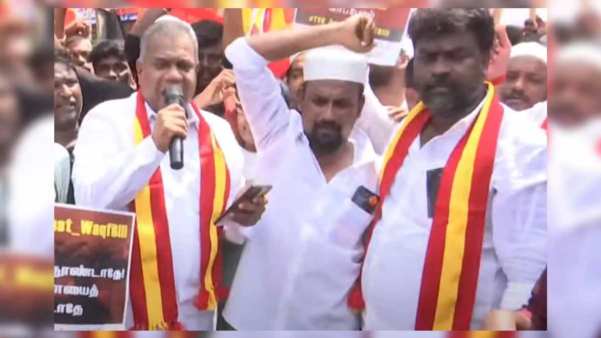 'Danger... danger... danger to Muslims' - Tvk Anand shouted during the protest