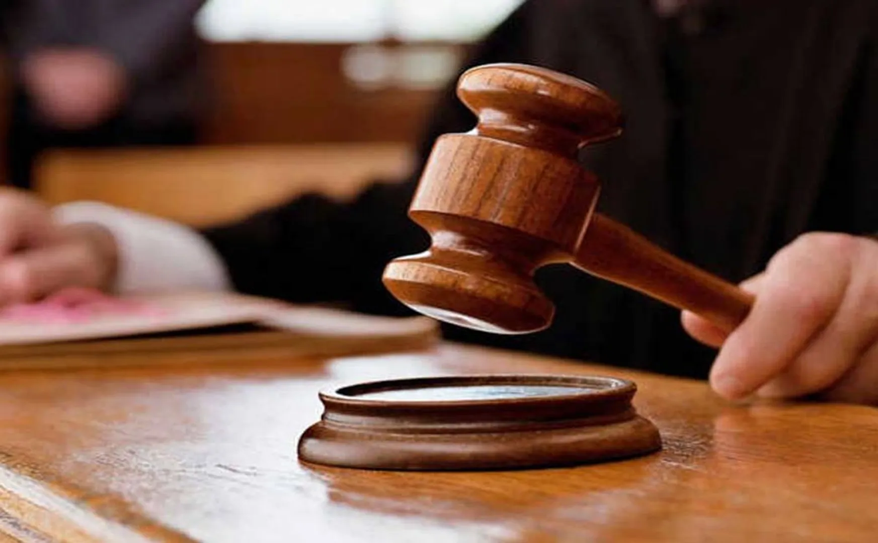 court Acquitting Husband who accused of asking for silver plate to wife
