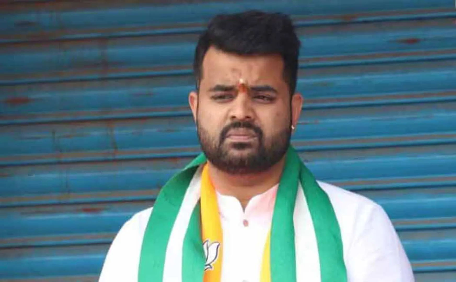 Police chargesheet! informed Prajwal Revanna locked the woman in house and hit her