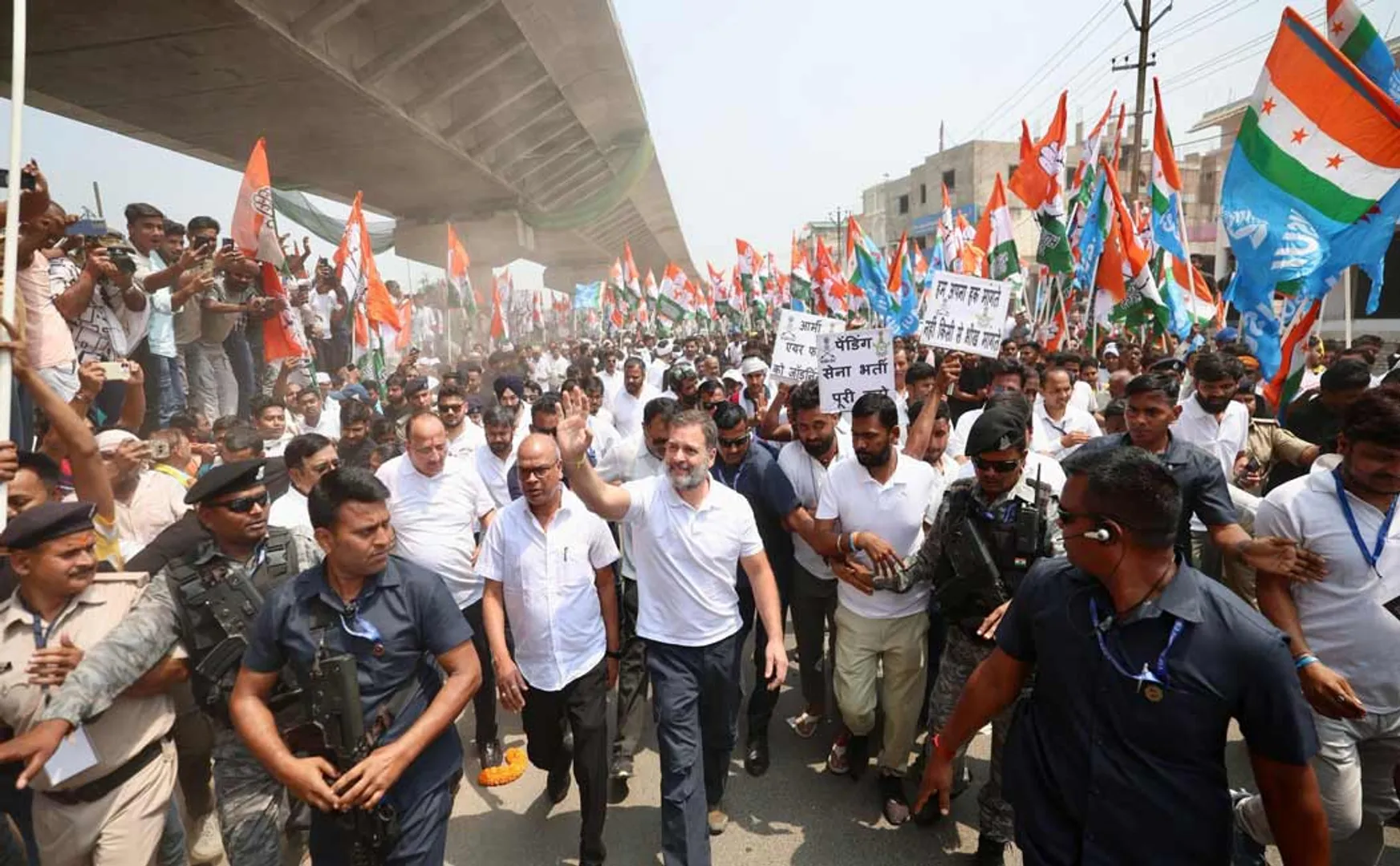 Rahul Gandhi Participation huge rally against unemployment to gears up for Bihar elections