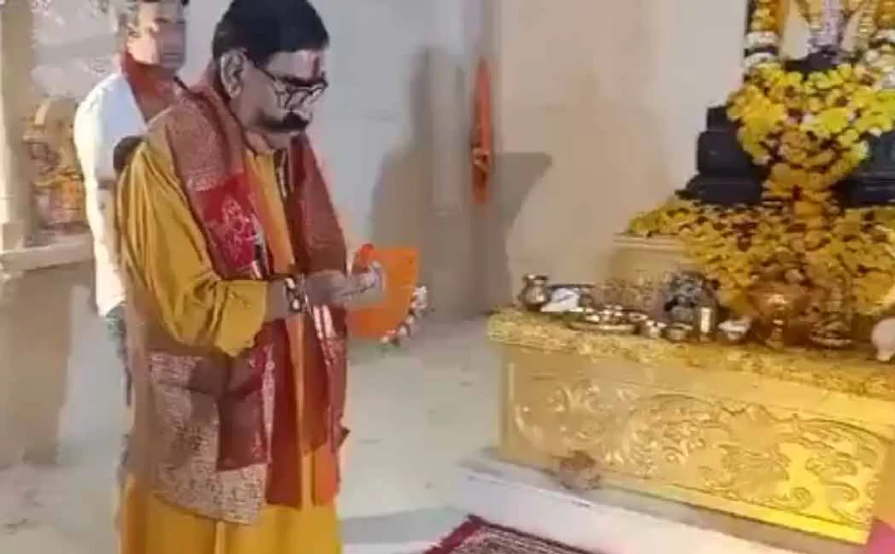 BJP executive cleaned it for dalit MLA visited the temple in rajasthan