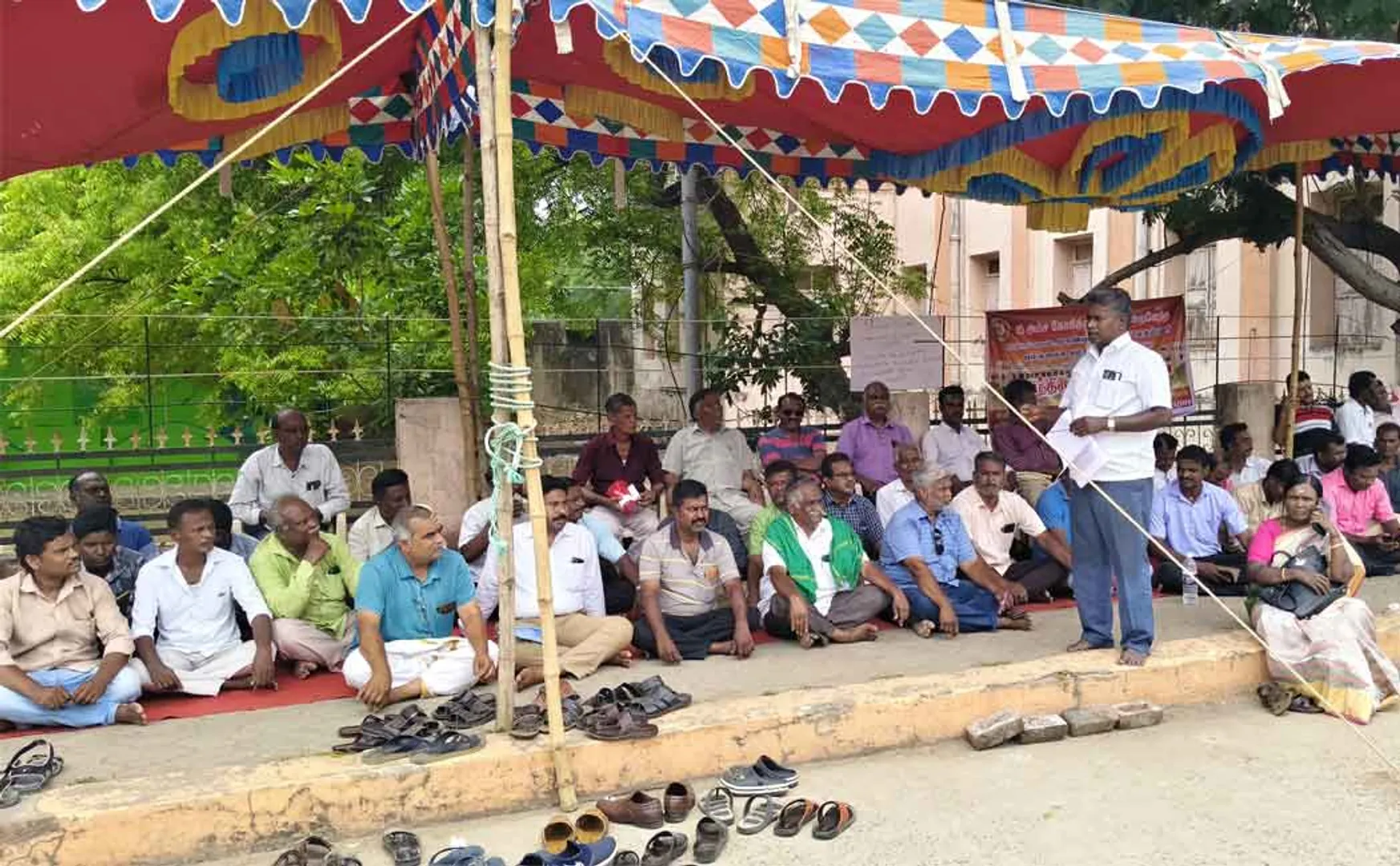 Pensioners at Annamalai University protest for the second day!