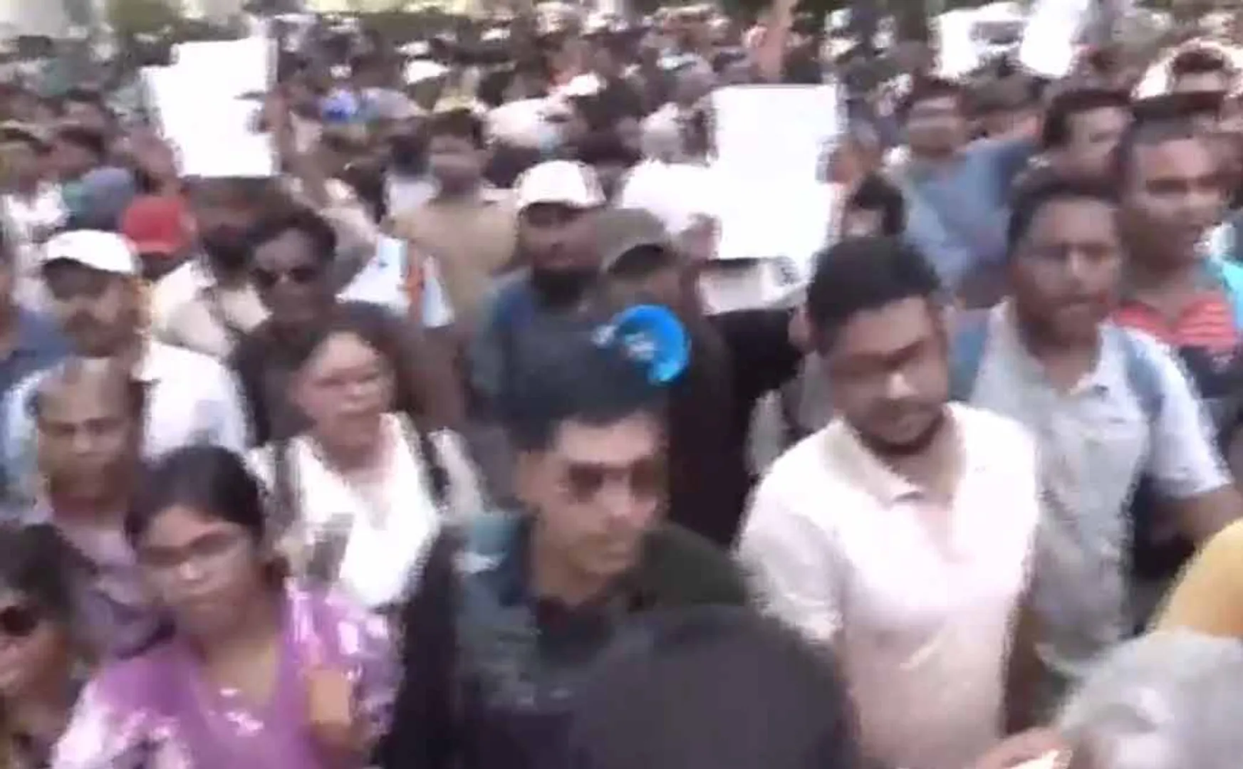 Thousands of teachers strugle and tension increases in West Bengal