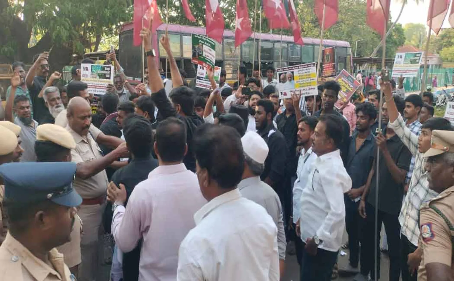Railway station blockade struggle by the Manithaneya Makkal Katchi