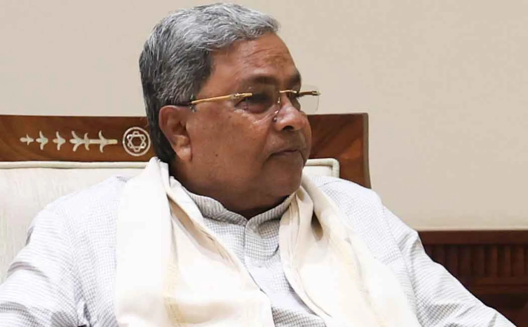 High Court orders karnataka CM Siddaramaiah can be questioned