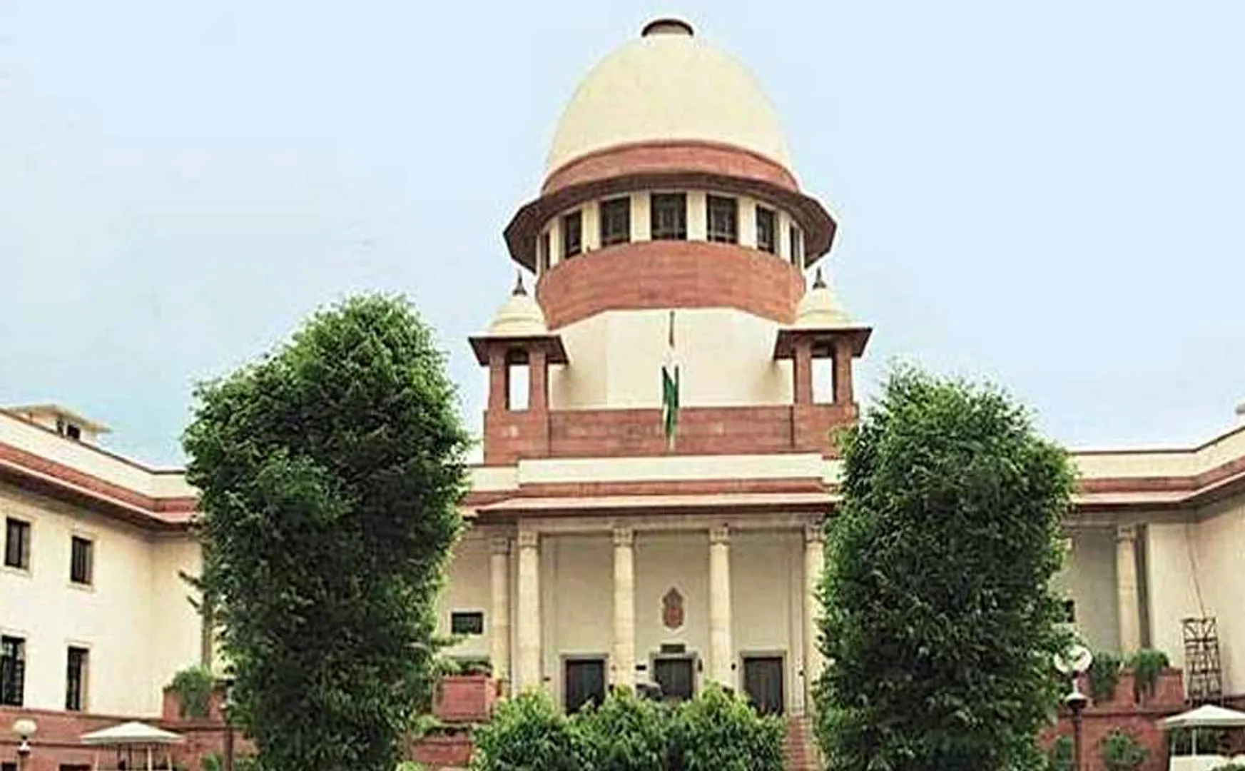 Waqf Amendment Act case Supreme Court issues notice to the Central Govt