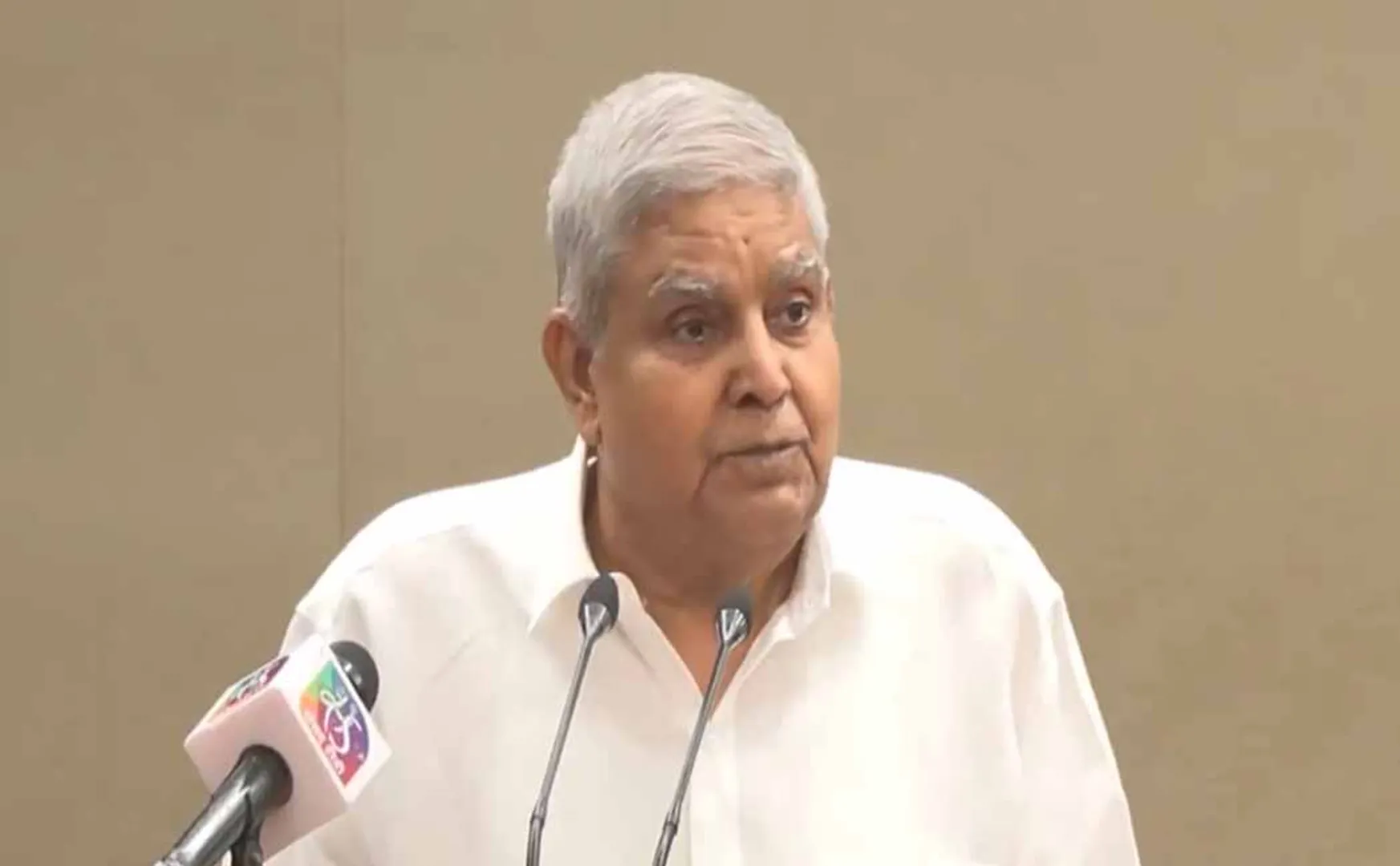 vice president Jagdeep Dhankar ask  Can the Supreme Court order the President 