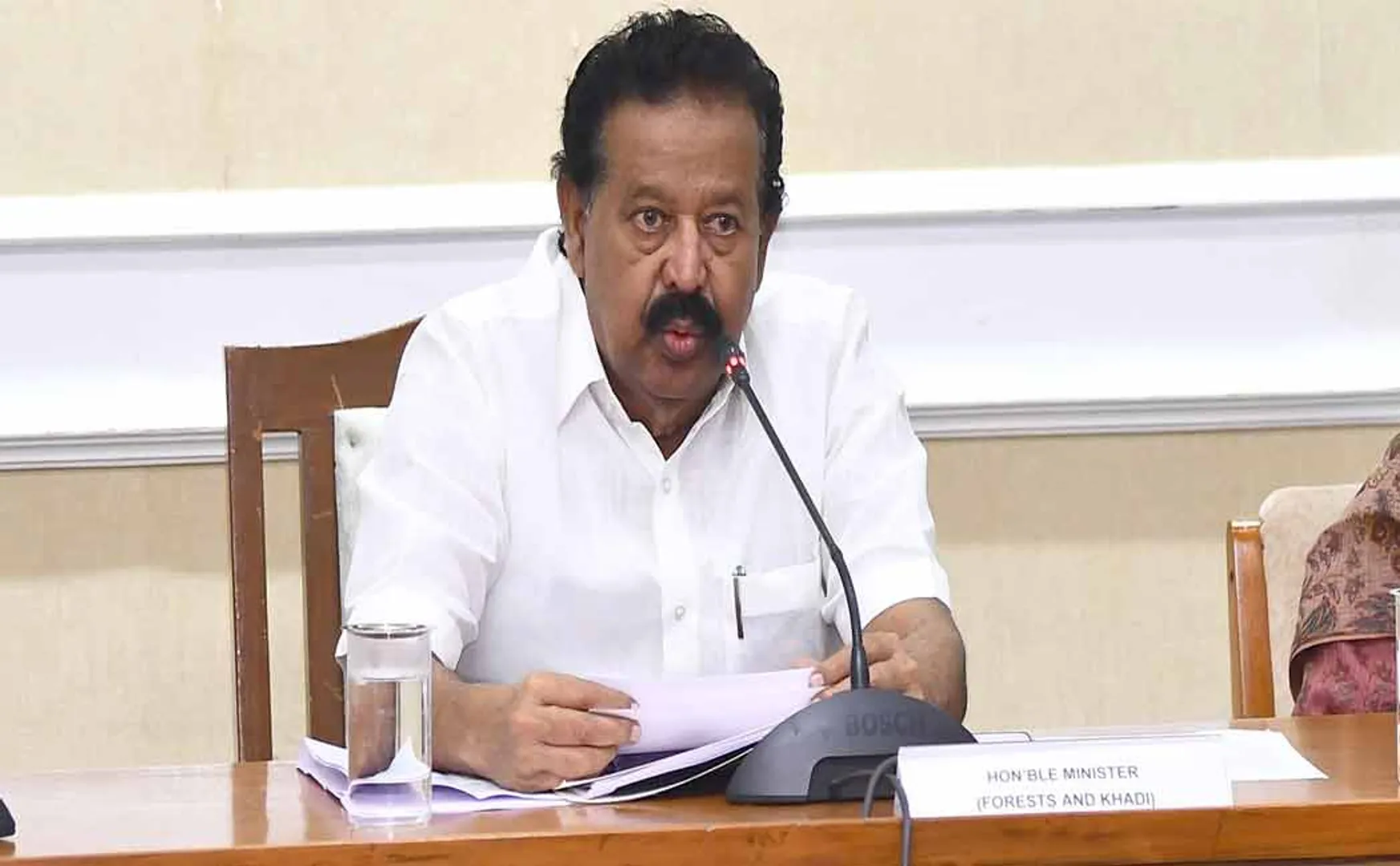 Register a case against Minister Ponmudi High Court orders