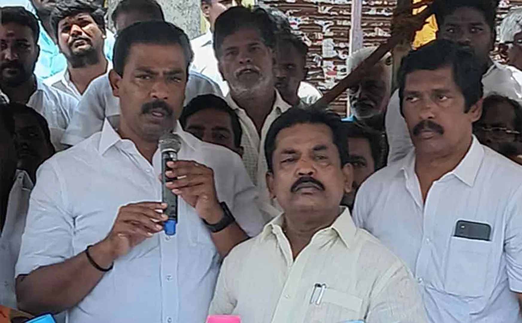 I.P. Senthilkumar said People will defeat the AIADMK-BJP alliance 